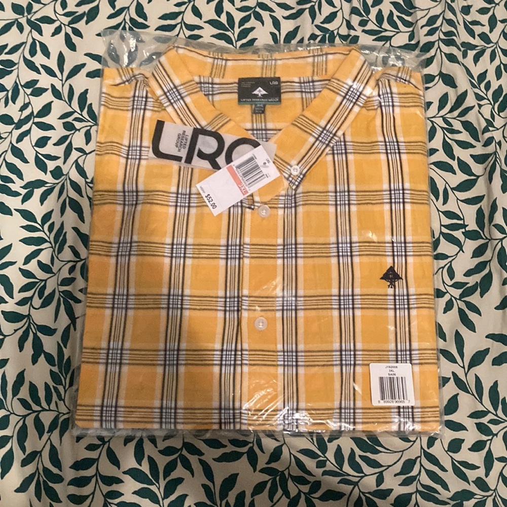 LRG short sleeve plaid shirt